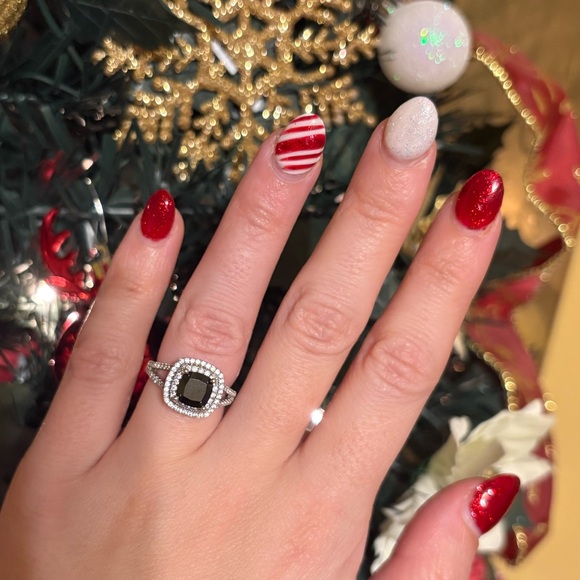 Jeulia Black Onyx Double Halo Ring - Picture 3 of 7